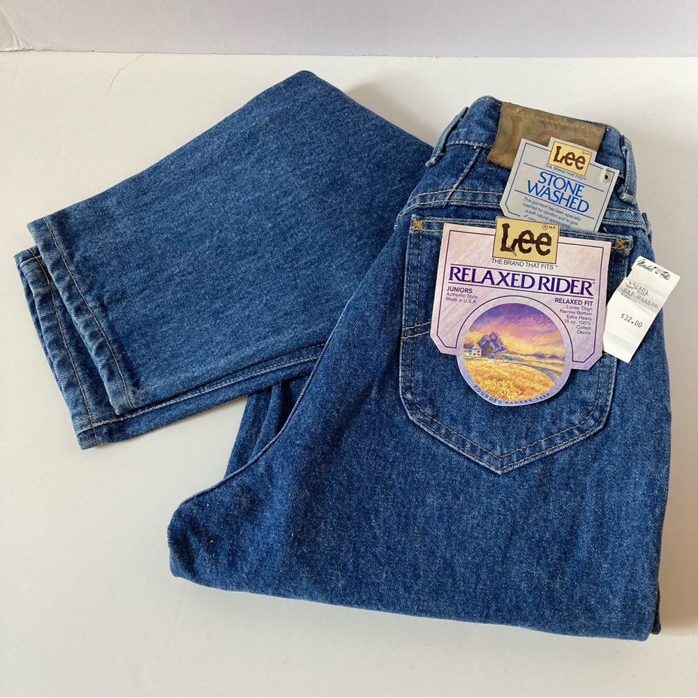 New old stock Lee Relaxed Rider High Waist Jeans stone washed Size 9